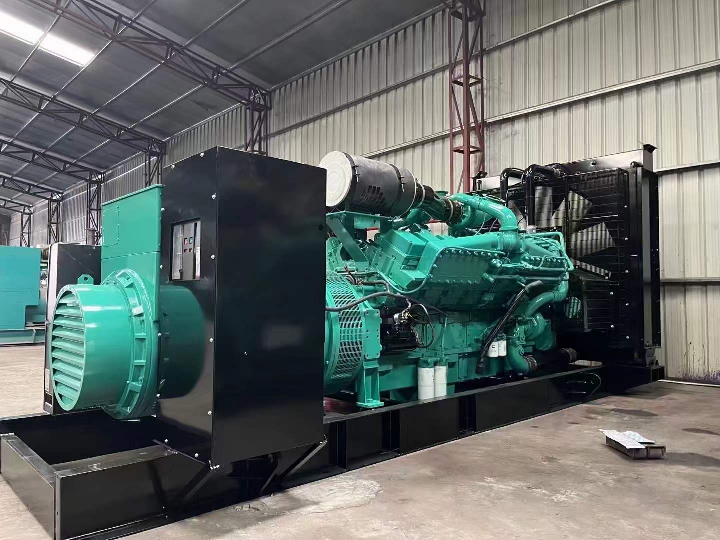 桃山如何降低 800kW 柴油发电机输出电流的波动？
